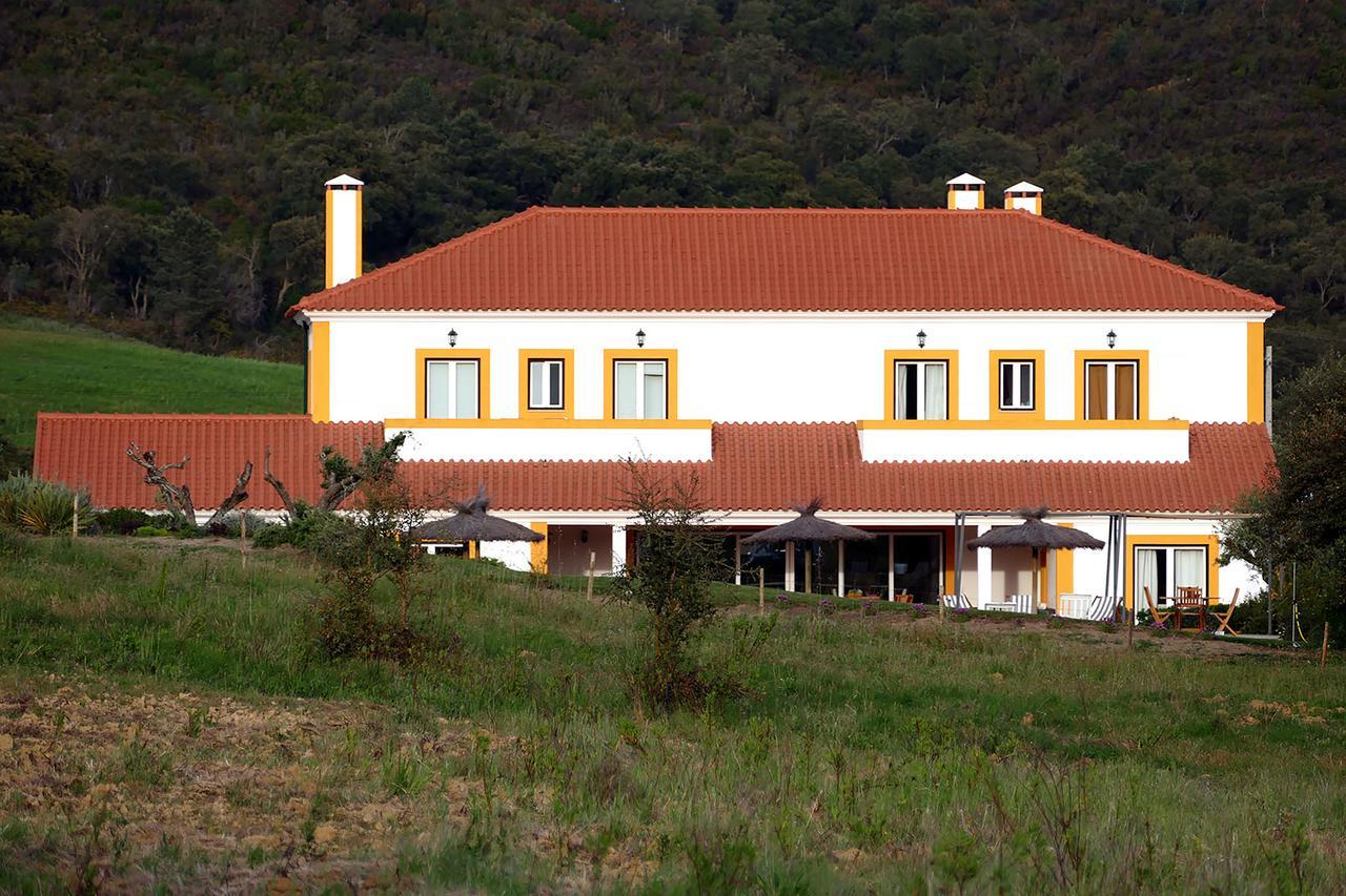Casa Do Alfaro Villa อซามบูจา ภายนอก รูปภาพ