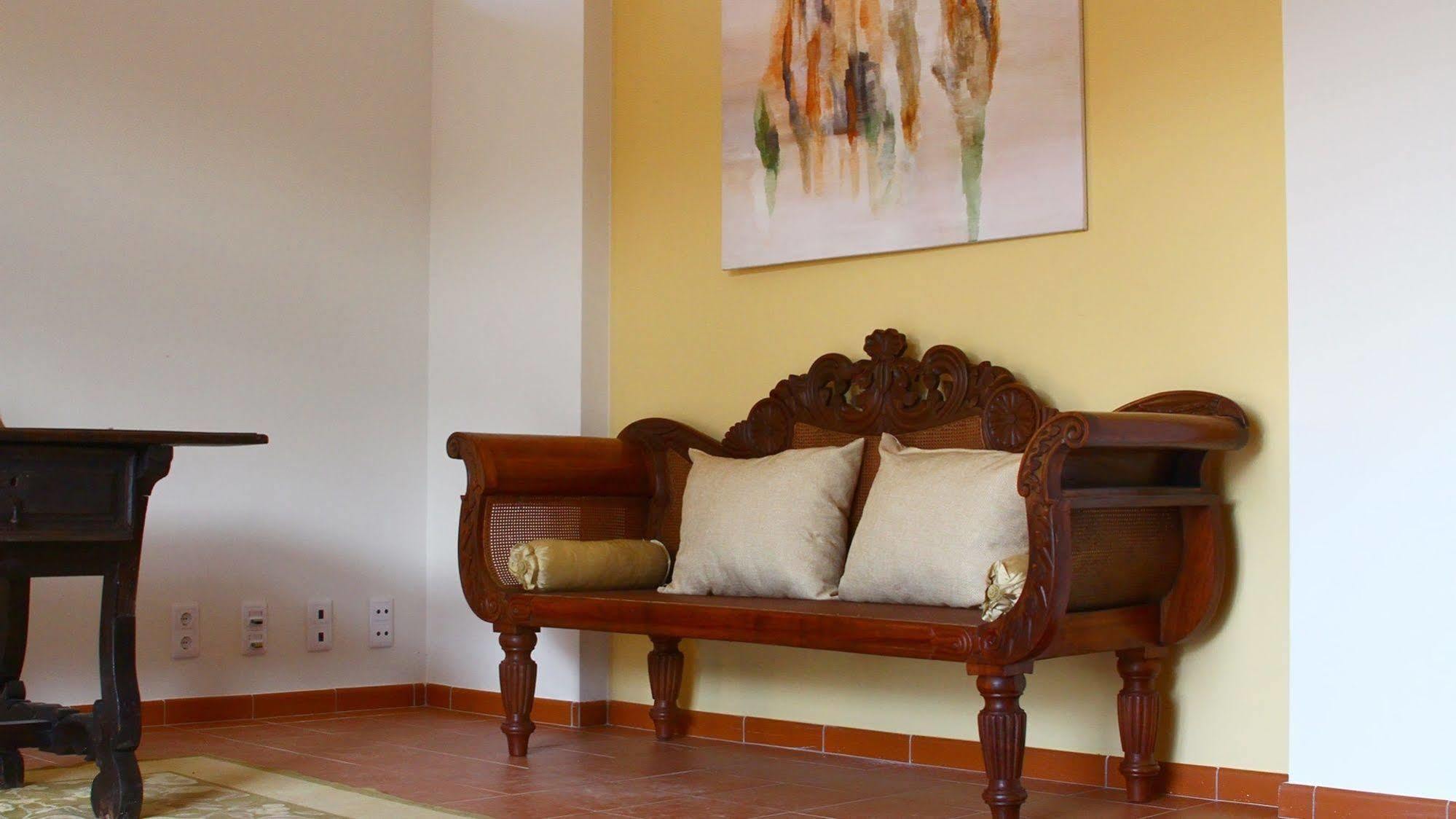 Casa Do Alfaro Villa อซามบูจา ภายนอก รูปภาพ